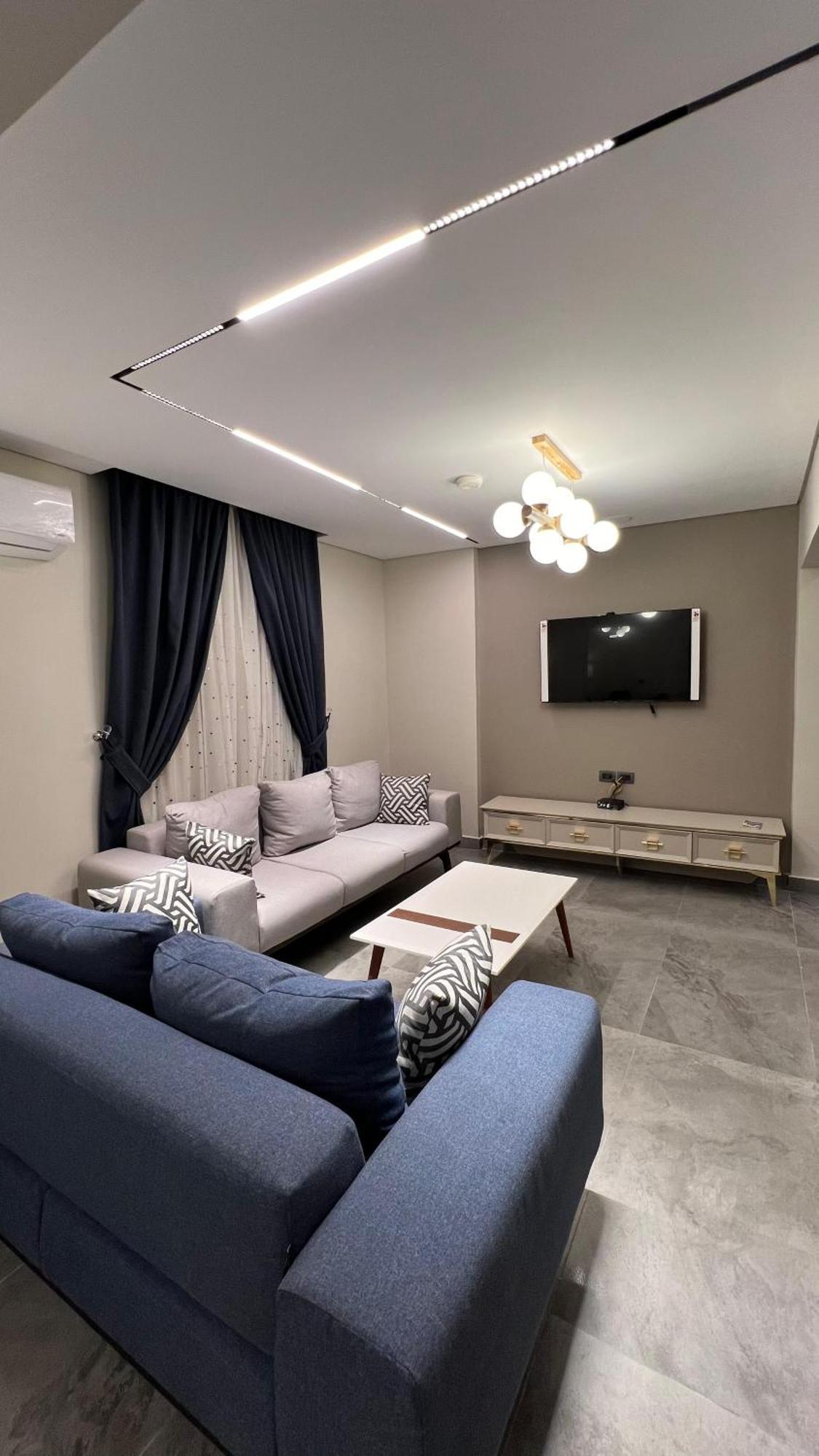 Luxury Apartment El Mohandessen El El Cairo Exterior foto